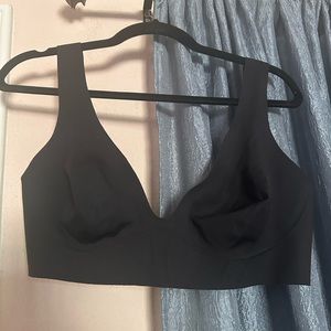SOLD‼️ SKIMS BRA BRAND NEW